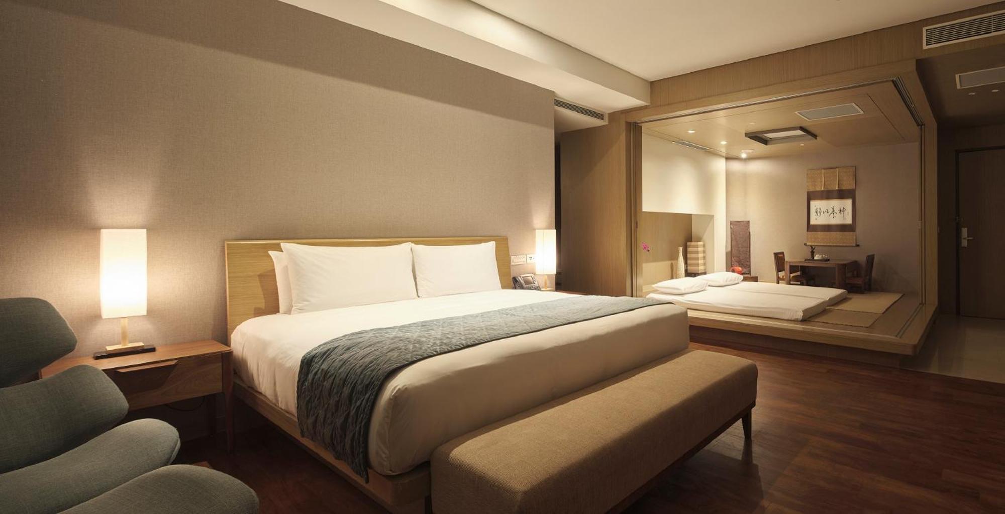 Fleur De Chine Hotel Yuchi Room photo A room at the hotel