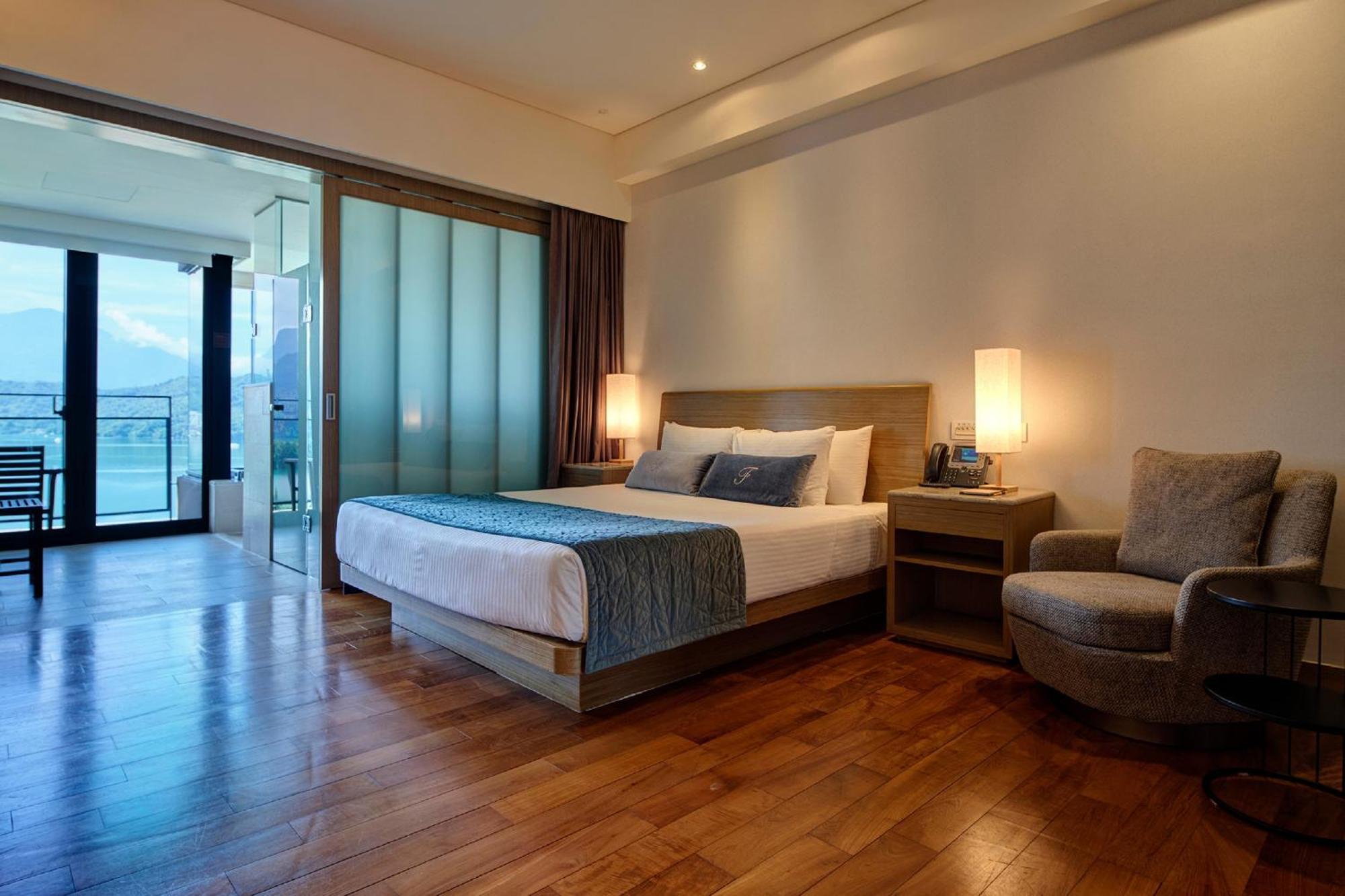 Fleur De Chine Hotel Yuchi Room photo Deluxe Ocean View Room
