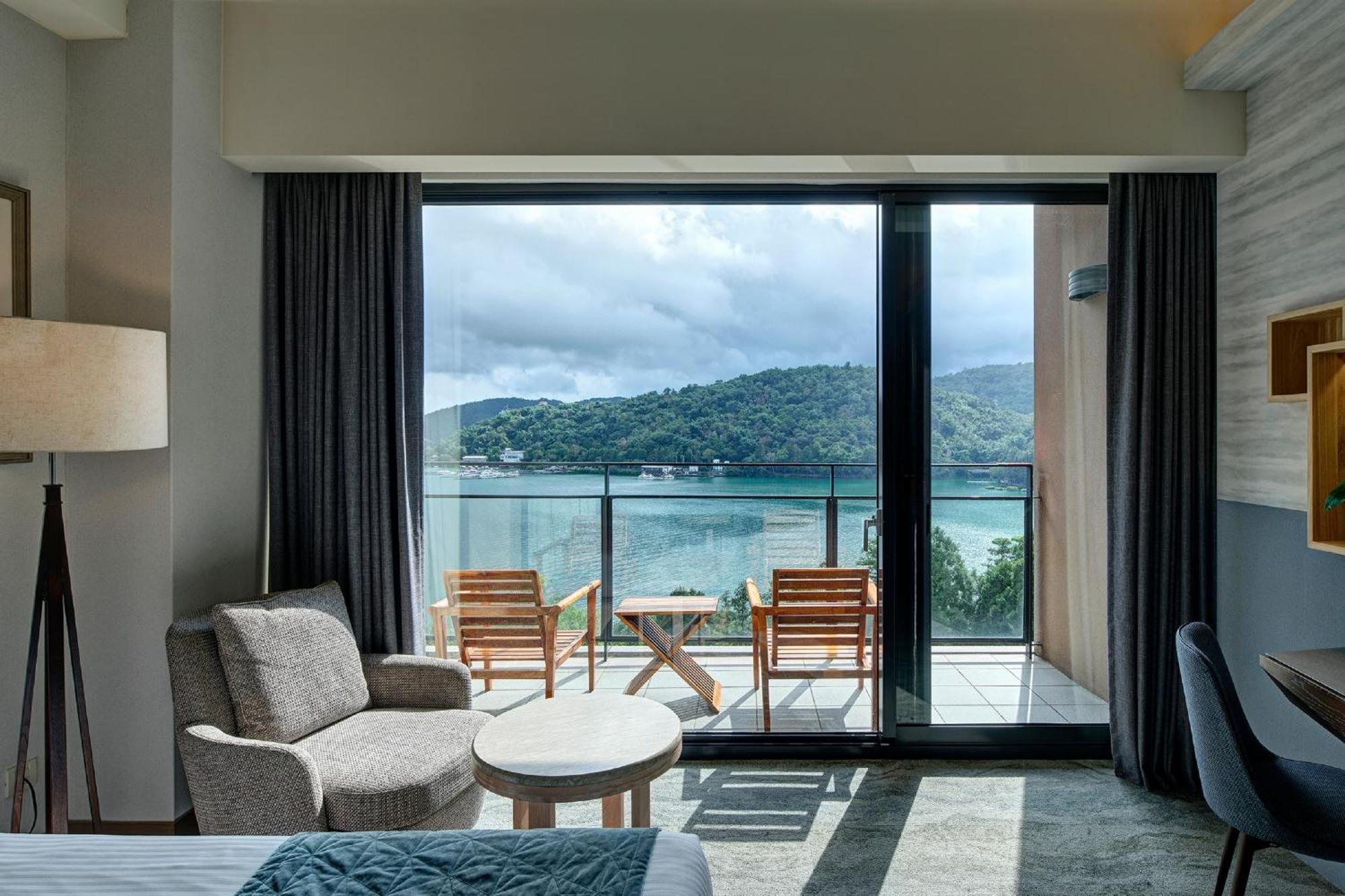 Fleur De Chine Hotel Yuchi Room photo Deluxe Ocean View