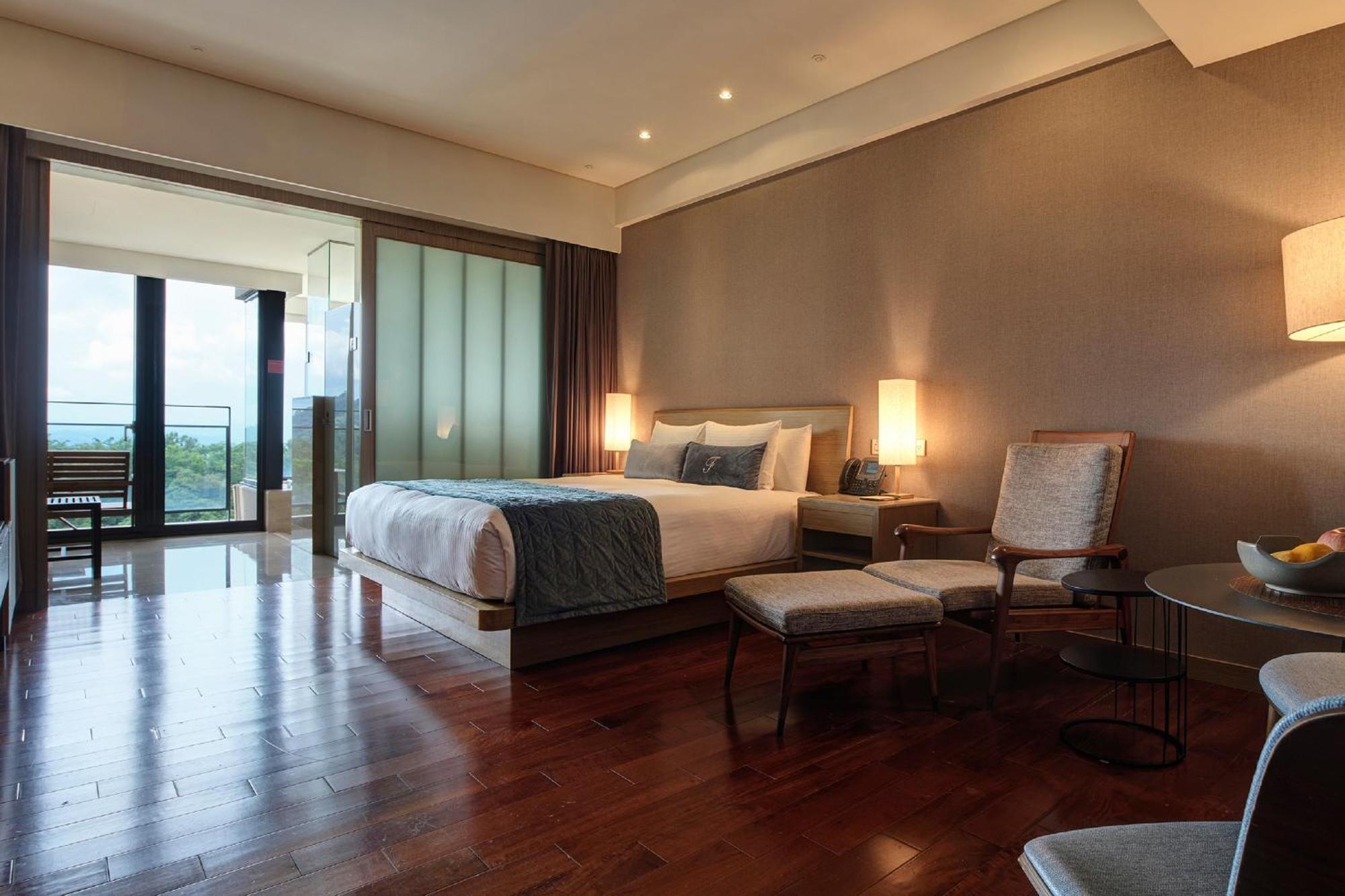 Fleur De Chine Hotel Yuchi Exterior photo Deluxe Ocean View Room